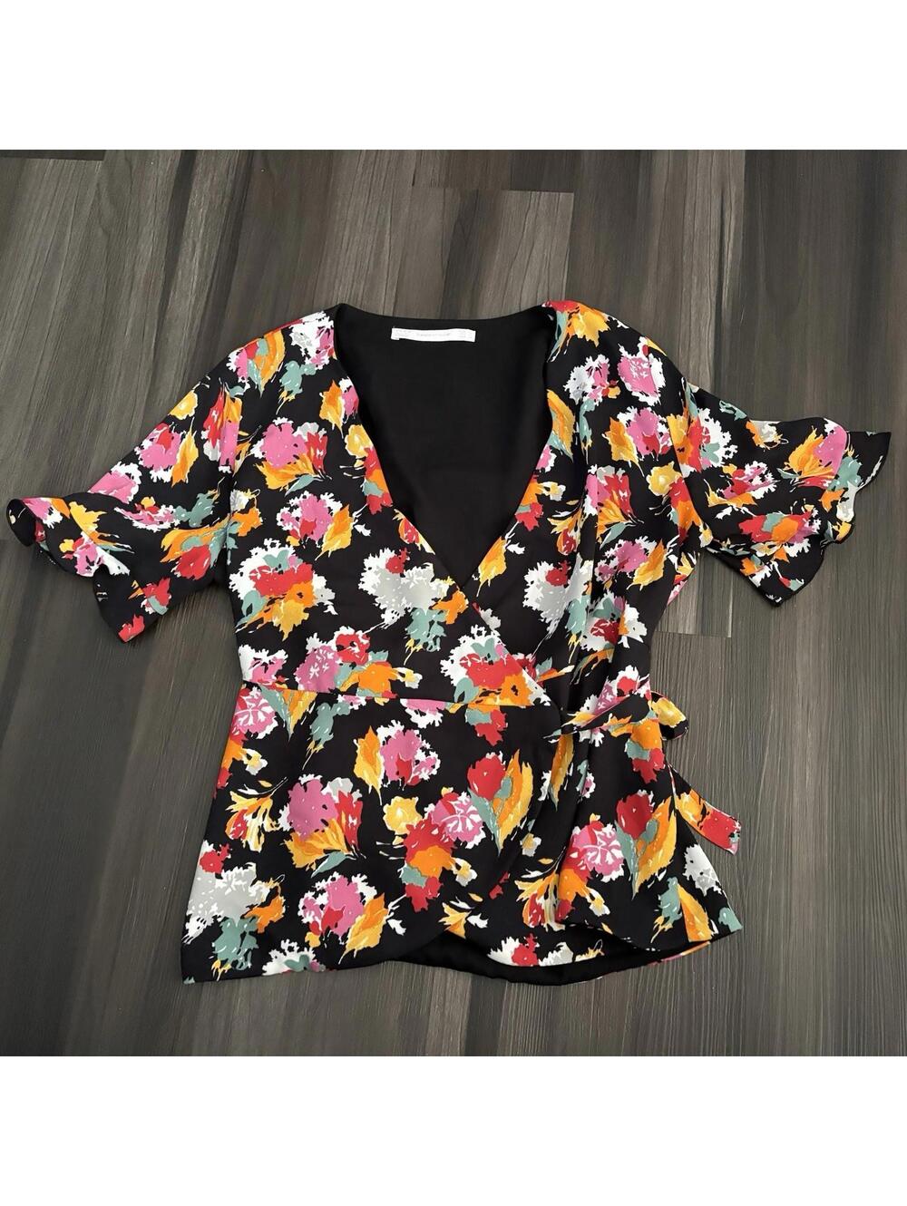 Zara Ruffle Sleeve Wrap Top Blouse Size Medium Black Floral V-Neck Shirt